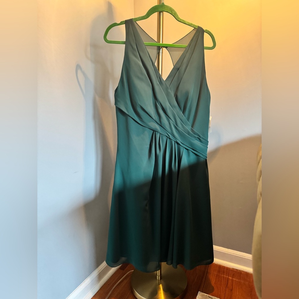 Elegant Teal Sleeveless Dress